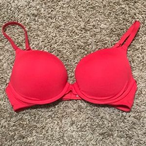 PINK Everywhere Push-up bra